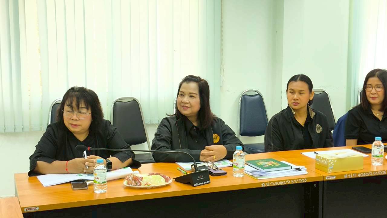 title - วันที่ 21 มกราคม 2569 นายวินัย เมฆดำ ผู้ตรวจราชการกรม ส.ป.ก. นายทินกร เพียภูเขียว ปฏิรูปที่ดินจังหวัดอุบลราชธานี และเจ้าหน้าที่ ส.ป.ก.อุบลราชธานี ร่วมประชุมติดตามแผนงาน ผลการดำเนินงาน ประจำปี พ.ศ.2569